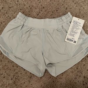 Hotty Hot LR Short 2.5” Lined Lululemon Shorts